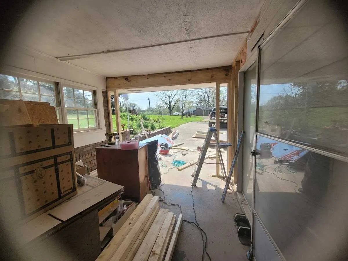 Air movers and dehumidifier for Water Mitigation Services in Mahomet